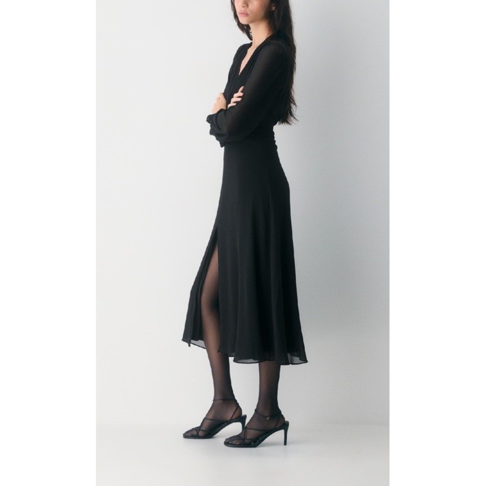Aritzia Wilfred Cursive Dress Black Size 6 Long Sleeve V Neck Slit Midi - Picture 2 of 12